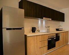 w Elegant 2BR Apartment in Miraflores Steps From Larcomar