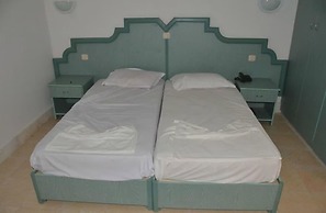 Hôtel Club Les Colombes