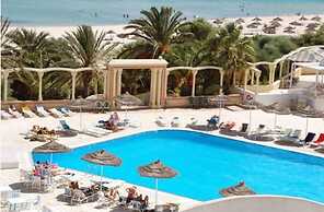 Hôtel Club Les Colombes