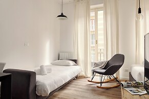 Delightful studios near Parco Tre Torri