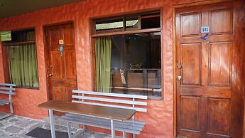 Manakin Lodge