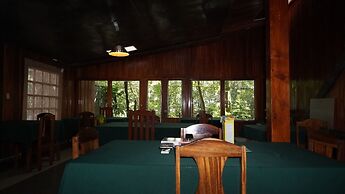 Manakin Lodge