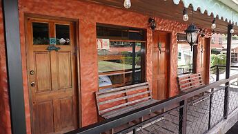 Manakin Lodge