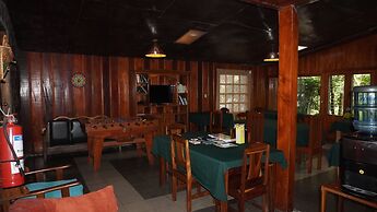 Manakin Lodge