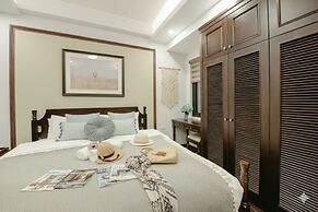 Lunaria Two Bedroom Apartment