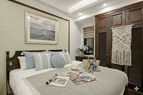 Lunaria Two Bedroom Apartment