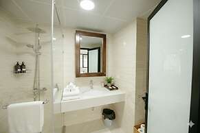 Lunaria Two Bedroom Apartment