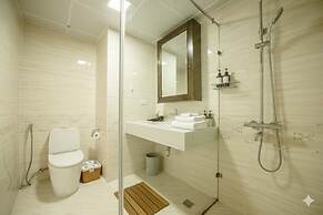 Lunaria Two Bedroom Apartment