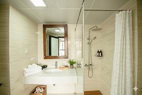 Lunaria Two Bedroom Apartment
