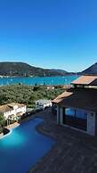 Smaragdine Blue Villa