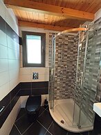 Smaragdine Blue Villa