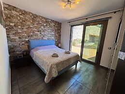 Smaragdine Blue Villa