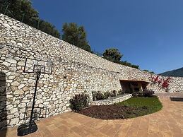 Smaragdine Blue Villa
