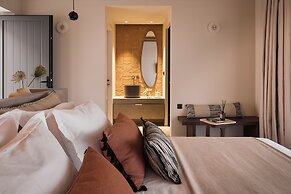 Kemelia Suites