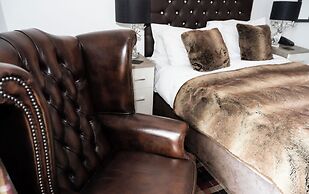 Haughton Arms Hotel