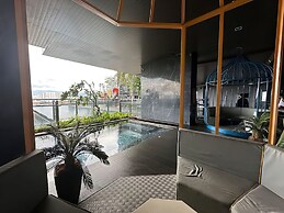 Expressionz Suites KL