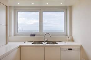 Huswell - Stunning Views Prime Location