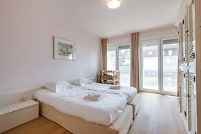 Huswell - Stunning Views Prime Location