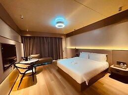 Grace Hotel