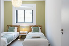 Solenne Stylish 2-BR Apt in Larnaca