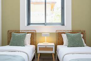 Solenne Stylish 2-BR Apt in Larnaca