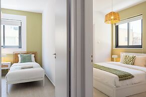Solenne Stylish 2-BR Apt in Larnaca