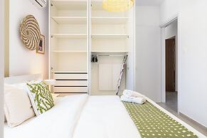Solenne Stylish 2-BR Apt in Larnaca