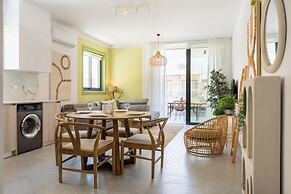 Solenne Stylish 2-BR Apt in Larnaca