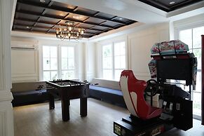 Seven Seas Cote d'Azur  with Pool& Gym