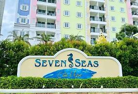 Seven Seas Cote d'Azur  with Pool& Gym