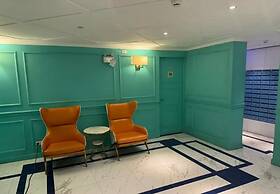 Seven Seas Cote d'Azur  with Pool& Gym