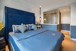 Seven Seas Cote d'Azur  with Pool& Gym