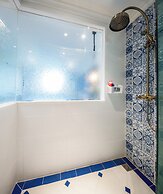 Seven Seas Cote d'Azur  with Pool& Gym