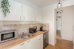 Merveil Family Suites - Martin V-VI