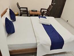 Hotel Bhavya Palace