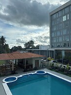 Hotel Crown Mirage