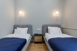 hotel lifetime