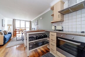 Modern Dalston Apartment