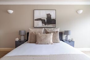 Modern Dalston Apartment