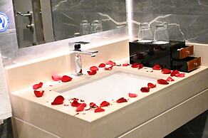 Aman Hotel ALmaali