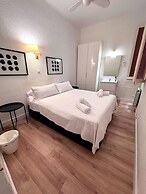Calma House