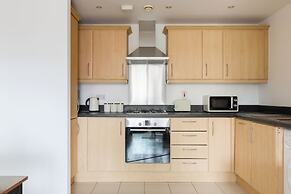 Modern Apartment in Bow