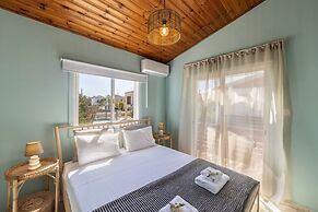 Larnaca Oneiro Seaside Villa