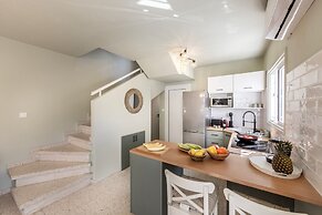 Larnaca Oneiro Seaside Villa