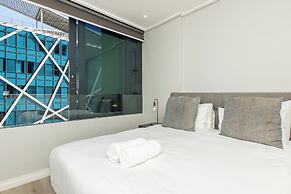 16 On Bree Executive Apartment