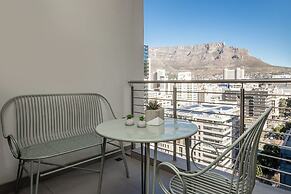 16 On Bree Executive Apartment