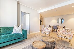 16 On Bree Executive Apartment