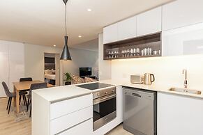16 On Bree Executive Apartment