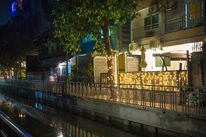 Canal View Lo-ha Contactless Check-in