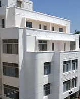 Hotel Alohi Grand